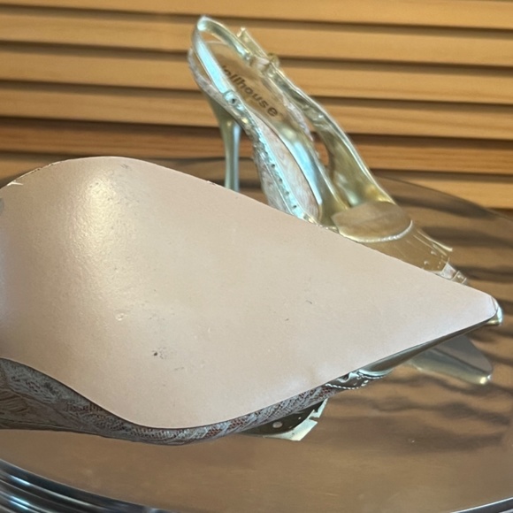 GOLD BROCADE SHOES - Picture 4 of 4